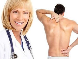 What kind of doctor treats back pain