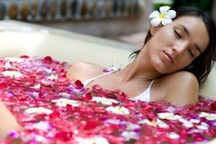 Warm aromatic bath to relieve neck pain